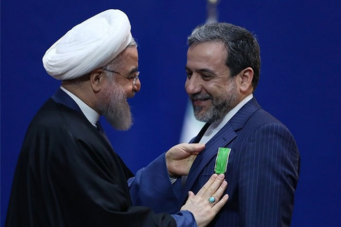 امام خمینی: مردم افغانستان مهمان ما هستند، باید از آنها پذیرایی کرد/ رهبر انقلاب: امروز اگر کسی بخواهد وحدت ایران و افغانستان را بشکند، او را دست‌شیطان به حساب خواهیم‌آورد