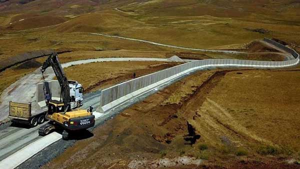 ترکیه در مرز خود با ایران دیوار بتنی می‌کشد